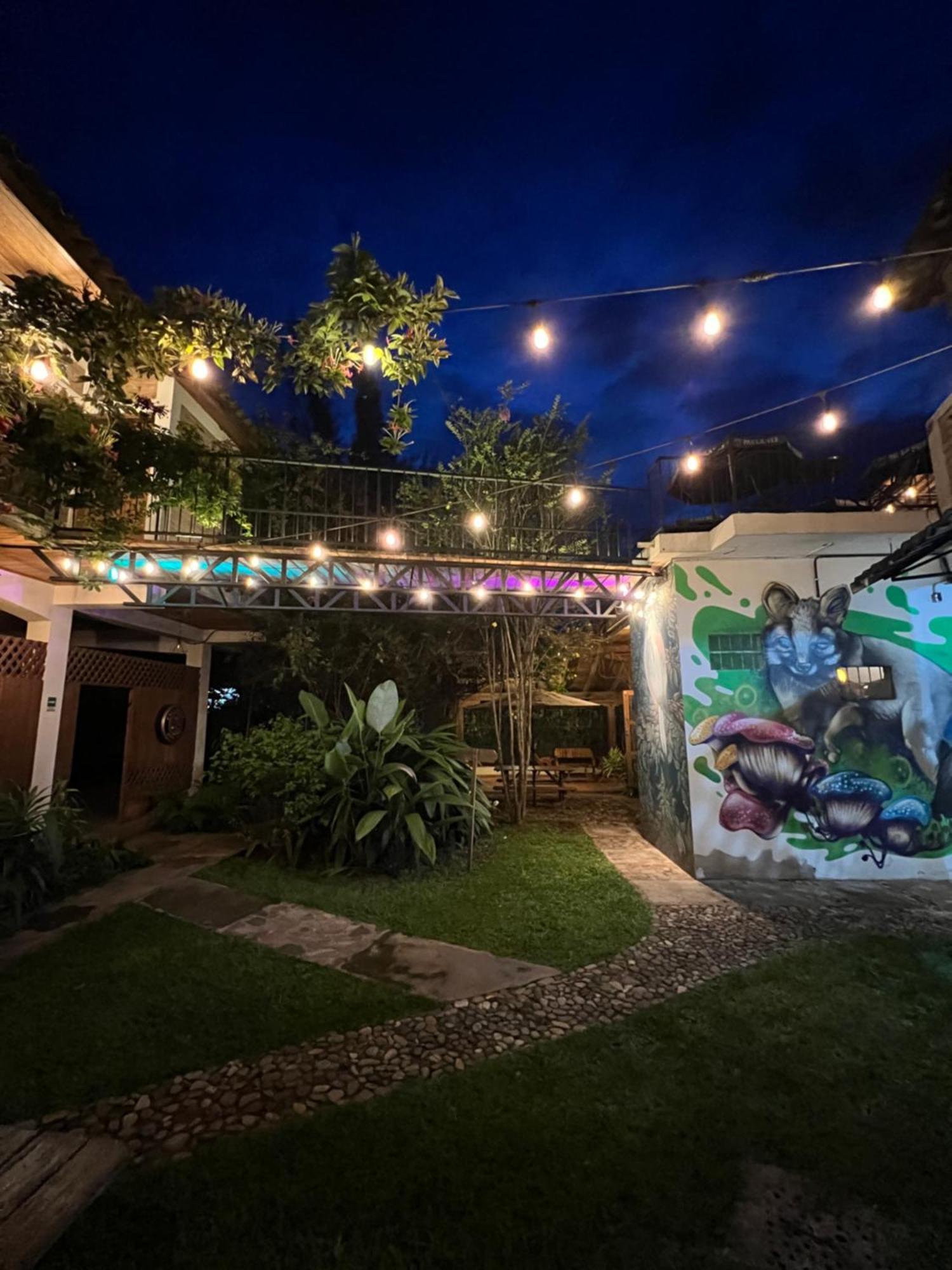 Jardin Cafe Hotel & Restaurant グラシアス エクステリア 写真